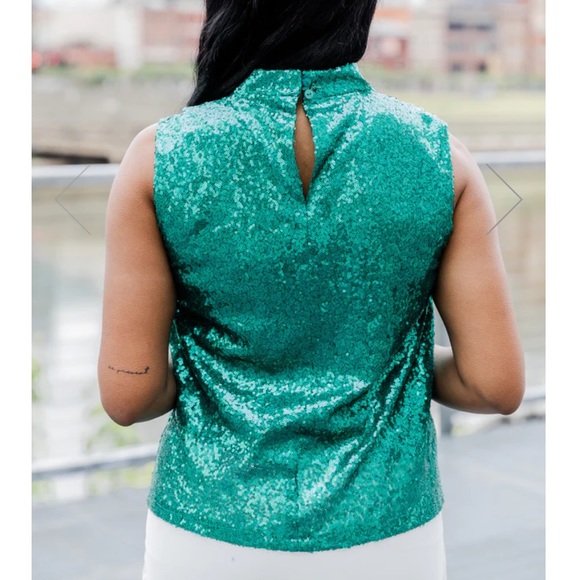 Brand new tags removed sequin tank top with back neck opening and buttons - Picture 6 of 7